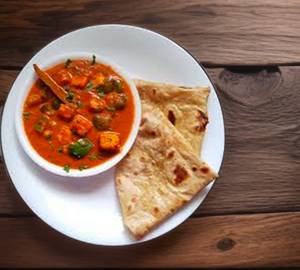 CHILLI PANEER + 2 LACHHA PARATHA+SALAD+PICKLE COMBO MEAL