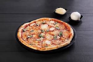 Quattro Formaggie Pizza