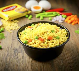 Egg Maggi With Veggies