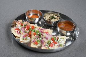 Paneer onion uttapam