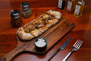 Classic Garlic Bread With BBQ Chicken