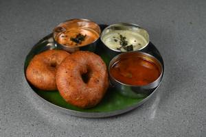 Medu vada [2 vada]