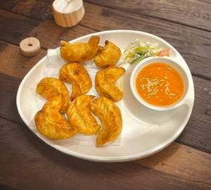 Cheese Corn Momos Fried