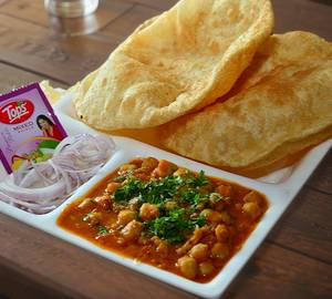 Poori Chola Masala Thali