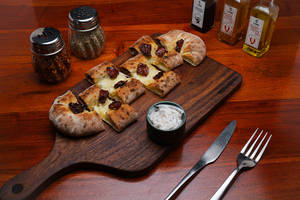 Classic Garlic Bread With Sun Dried Tomatos
