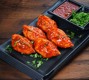 Cheese Chicken momos Thai