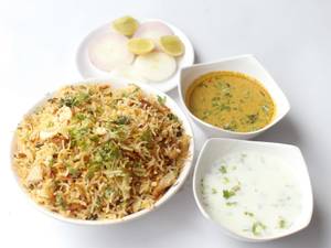 Special Mughlai Chicken Biryani