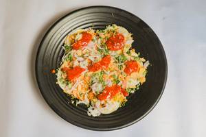 Crunchy cheese aloo poori