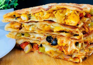 PIZZA PARATHA