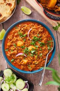Chicken keema curry