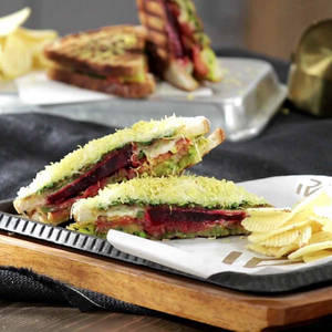 BOMBAY SANDWICH