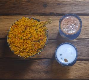 Chicken Biryani With Raita & Salan (4 Pice Chicken)