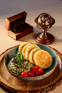 Avocado Hummus Jain