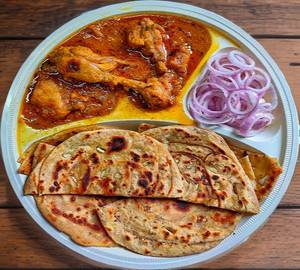 Paratha [3 pieces] with chicken curry [3 pieces]