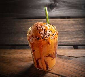 Cold coffee with brownie