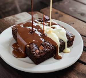 Triple Chocolate Brownie tub