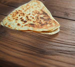 Tikona Paratha