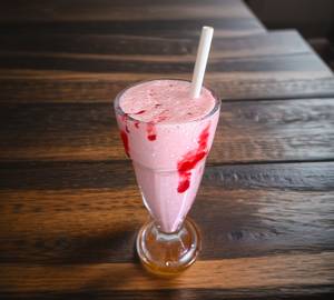 Stawberry lassi
