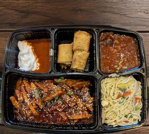 Manchurian Dry + Honey Chilli Potato + Hakka Noodles + Spring Roll + Cold drink (250 ml)