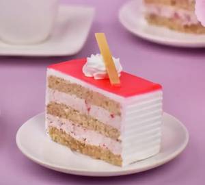 Eggless Strawberry Pastry