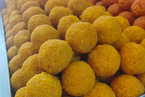 Desi Ghee Boondi Laddu                          