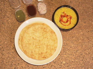 Sindhi Dal Pakwan