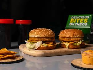 2 Mumbai Burger + 2 Peri Peri Loaded Fries