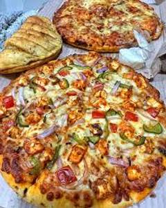 Peri peri paneer pizza