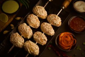 Tandoori Afghani Paneer Momo's
