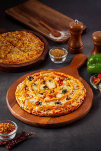 Nagri's Signature Pizza