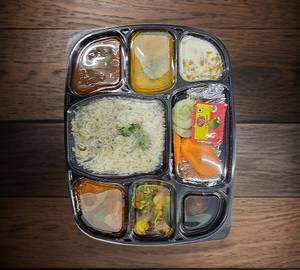 Deluxe thali
