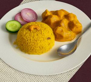 Pulao with paneer butter masala [4 pieces]