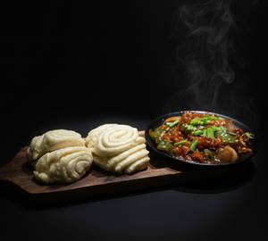 Tingmo With Chicken Shafta