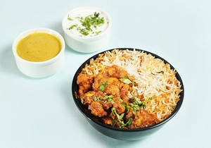 Boneless Chicken Biryani In Bowl