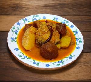 Aloo Bori Diye Rui Macher Jhol