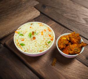 Veg fried rice  chicken kosa 2 pieces