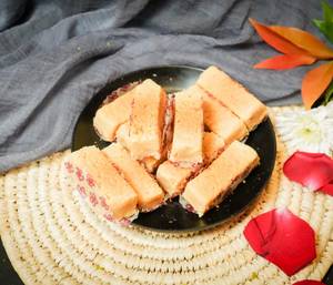 Milk Cake [1 Piece]