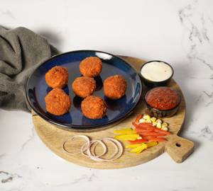 Veg Cheesy Delight Kurkure Momos [6 Pieces]