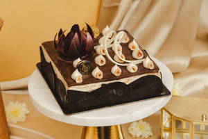Hazelnut Rocher Cake (1400 Ml)