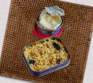 Puliyogare Rice [750 Ml] With Appalam [2 Pieces]
