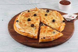 Cheese Margherita Pizza