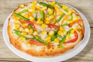 Corn Capsicum Pizza