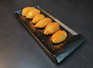 Cheese Chicken Crunchy Momos