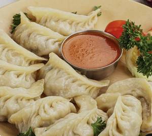 Veg Steamed Momos [8 Pieces]