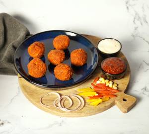 Supreme Cheese And Corn Kurkure Momos [6 Pieces]