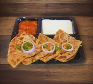 Paneer Paratha Thali