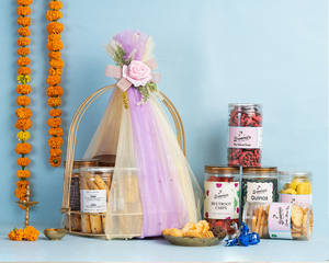 Gold Basket Diwali Hamper