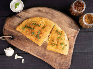 Mozzarella, Cheddar, Gouda & Orange Cheese Stuffed Garlic Bread