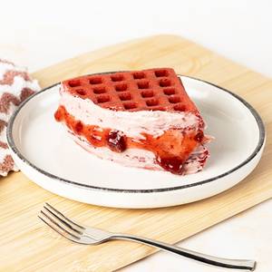 Strawberry Cheesecream Waffle