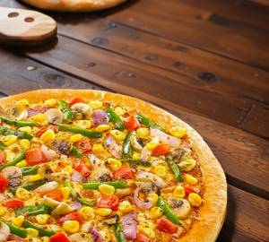 Vegetable corn mix pizza